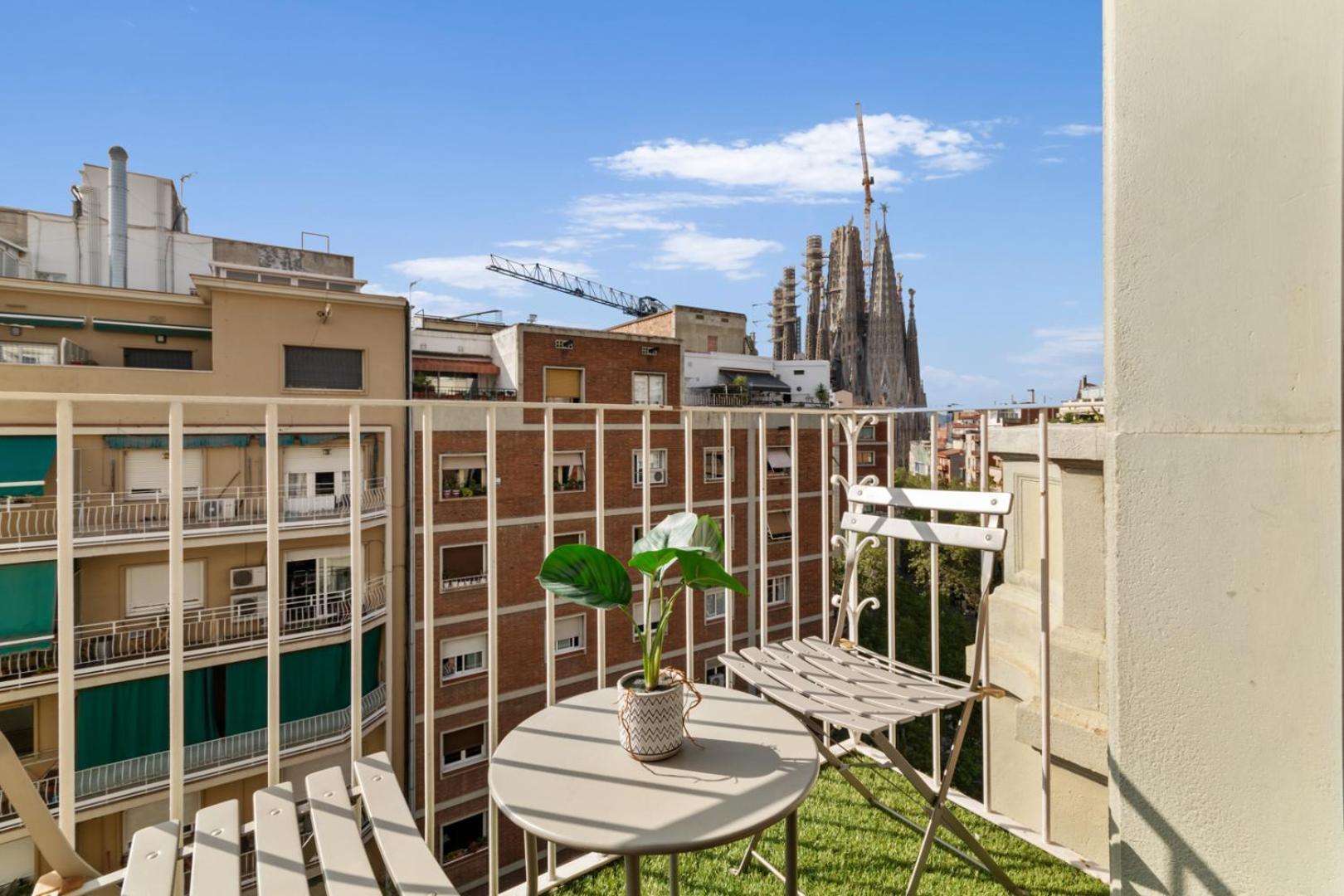 Suite Home Sagrada Familia Барселона Экстерьер фото